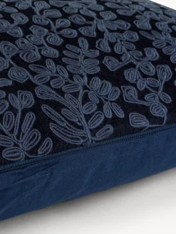 coincasa Cuscini|Cuscini Divano|Cuscino 45x65 cm in ciniglia ricamo floreale Blu scuro