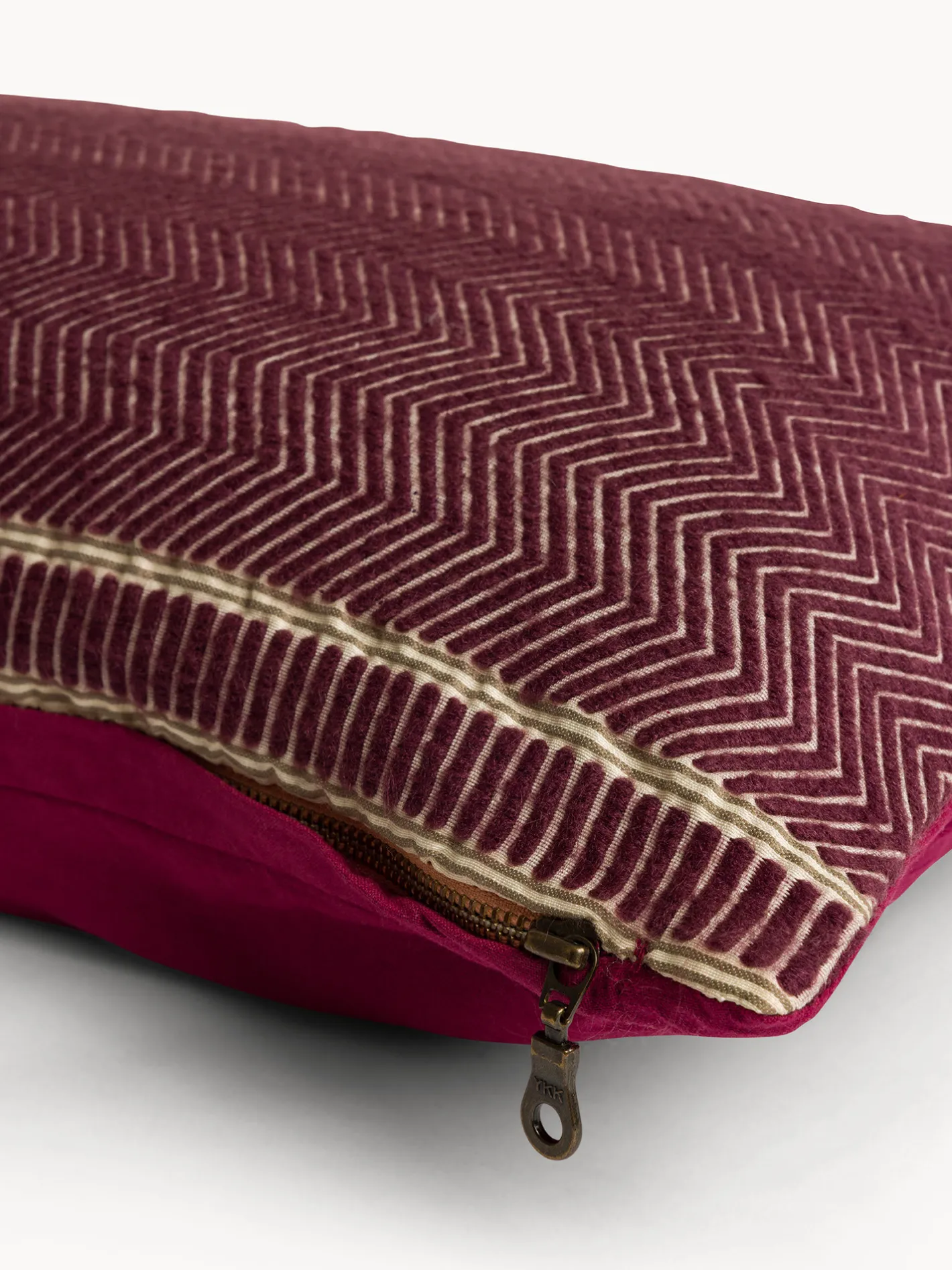 coincasa Cuscini|Cuscini Divano|Cuscino 35x55 cm in mohair righe zigzag Viola chiaro
